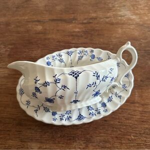 Myott Finlandia Gravy Boat or Sauce Boat England